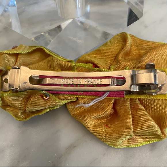 2/$12 * Cara NY Floral Ribbon Hair Clip - Picture 3 of 6